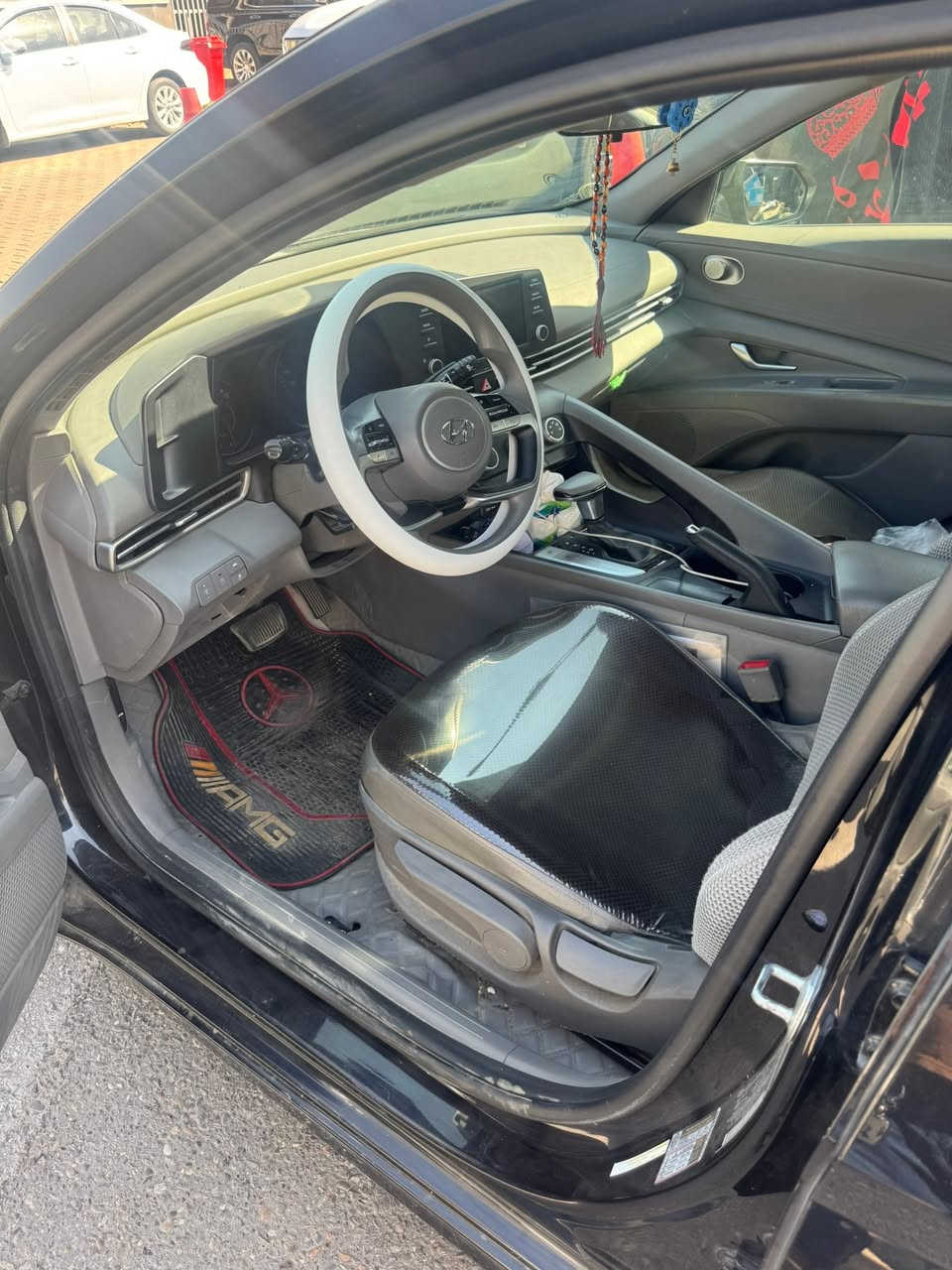 🚘 للبيع  او مراوس هيونداي النترا 2021 وارد أمريكي 🇺🇸
▪️ اللون: أسود 🖤▪️ الممشى: 77 ألف ميل▪️ رقم شمالي تحويل وكالة▪️ المواصفات: ستندر

✨ السيارة بيها بس بنيد صبغ❌ بدون دواخل❌ بدون ايرباك

السيارة مرتبة والاستخدام نظيف 👌

📍 بغداد💰 السعر:131 ومجال بسيط

📞 للاستفسار: ***********
