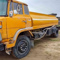 تنگر للبيع موديل 82 رقم بغداد السعر 12 مليون وبي مجال الاتصال ع رقم (0...