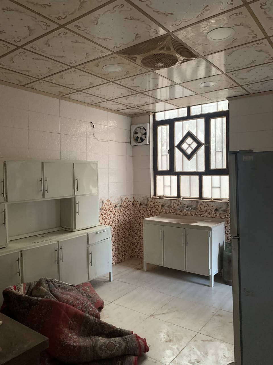 🏠 دار للبيع في قضاء خانقين – منطقة سيروان 
فرع الثاني 
توزيع قائمقامية  
المساحة: 110 م² ( ركـــن ) 
الســــعر : 40 مليون 
تفاصيل البناء:
 • الدار متكون من قاطين  
• القاط الأولى:
 • مطبخ واستقبال وصاله وصحيات      
 
• القاط الثاني :
 • غرفتين نوم وصحيات
 • موقع هادئ ومناسب للسكن العائلي

📞 للاستفسار والمزيد من التفاصيل يرجى التواصل على الخاص. ***********
