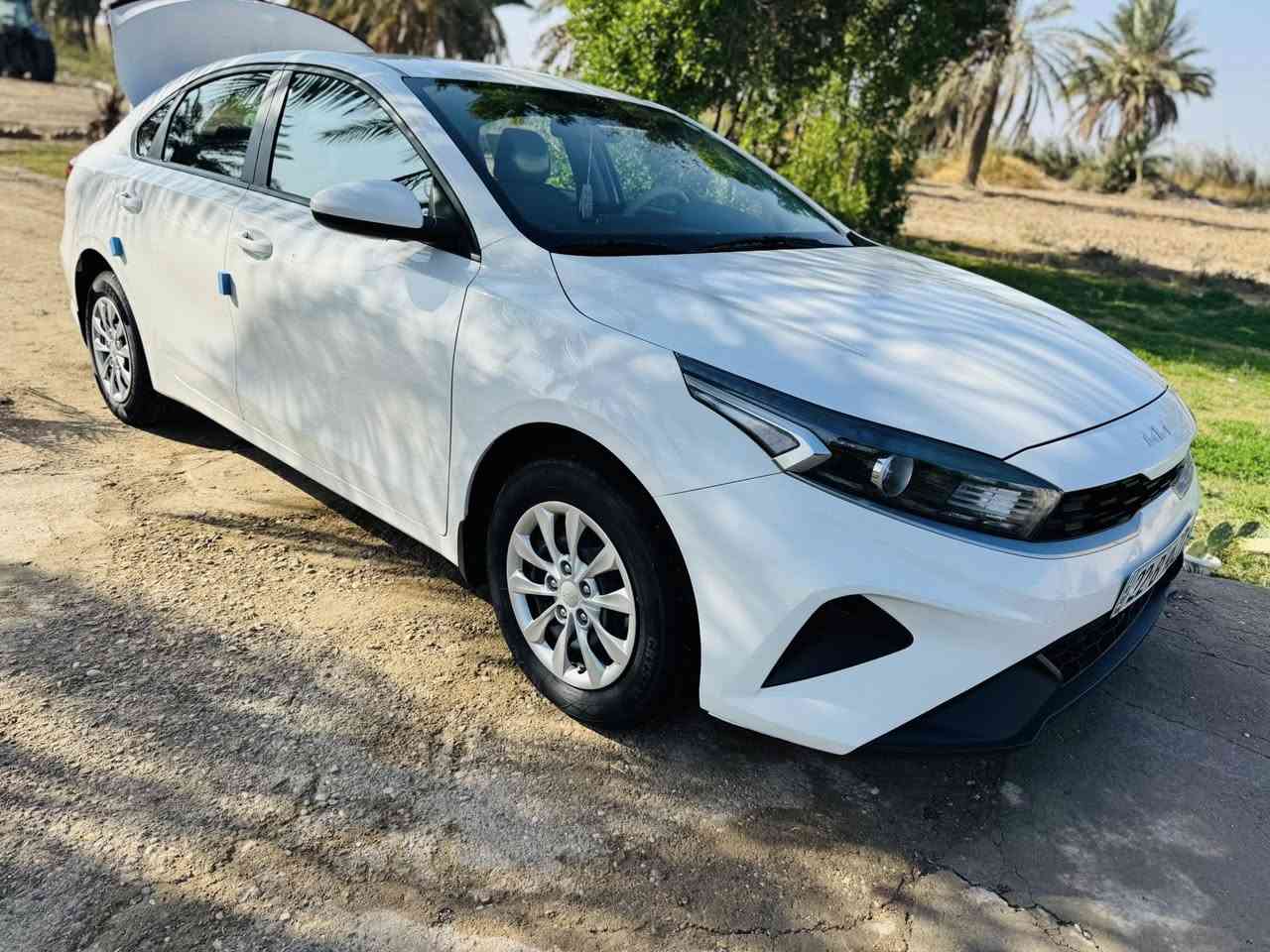 سيراتو ٢٠٢٤مكينه ٢٠٠٠ماشيه ٥٤بيه شخط زغير باب خلفي عكس سايق واضح صوره مكان واسط  الزبيديه السعر١٨٥
***********
***********
