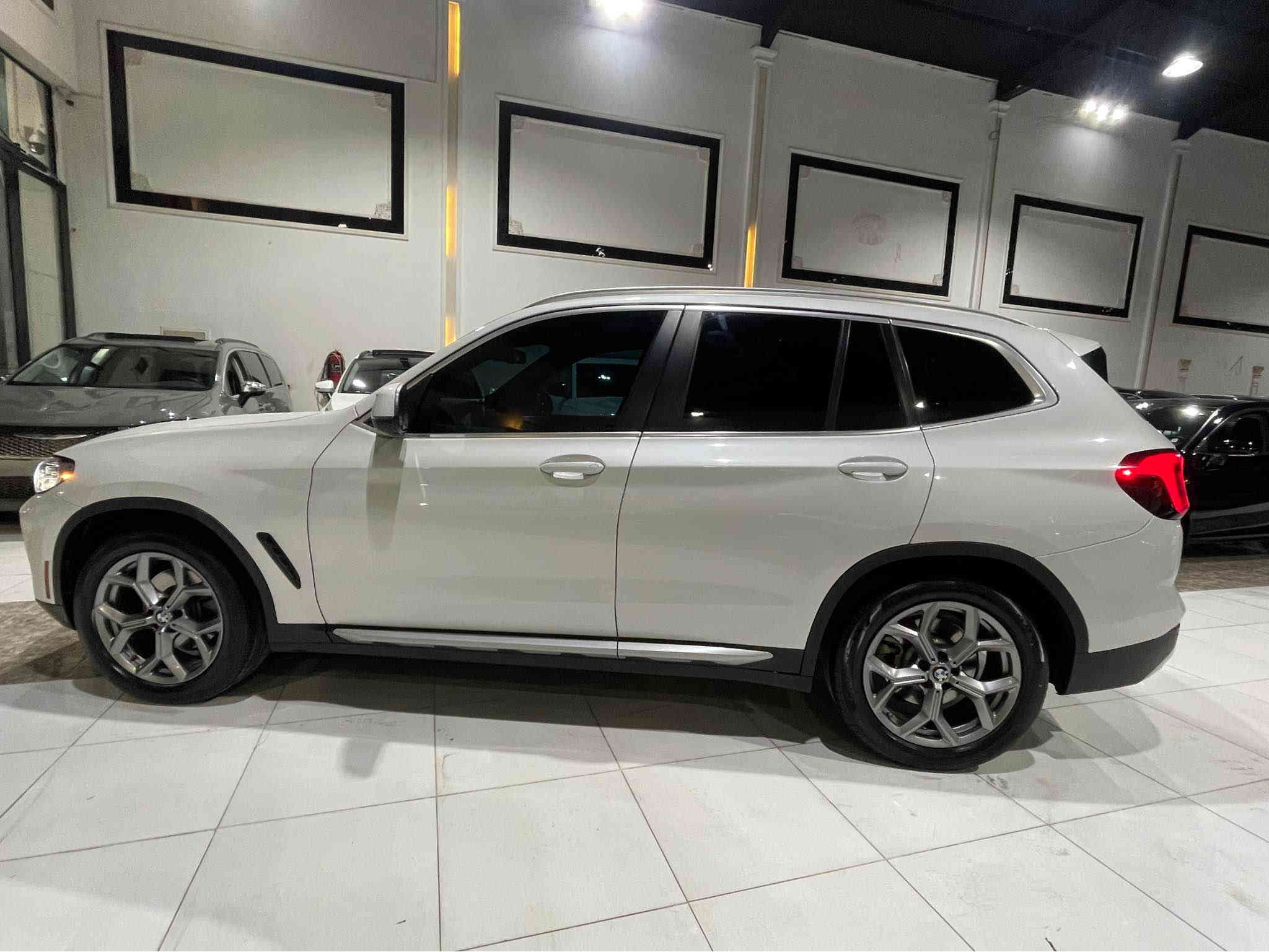 BMW. X3 موديل 2024 
فول مواصفات بانوراما كشن جلد كارةبايي خزن  رادار حساس  ئاوينة كارةبايي 
4پارجة سبوخ سفعة سةكن بي ژوري بي ايرباگ  
شوين هةولير 
*********** 
سعرررر 278 Singapore
