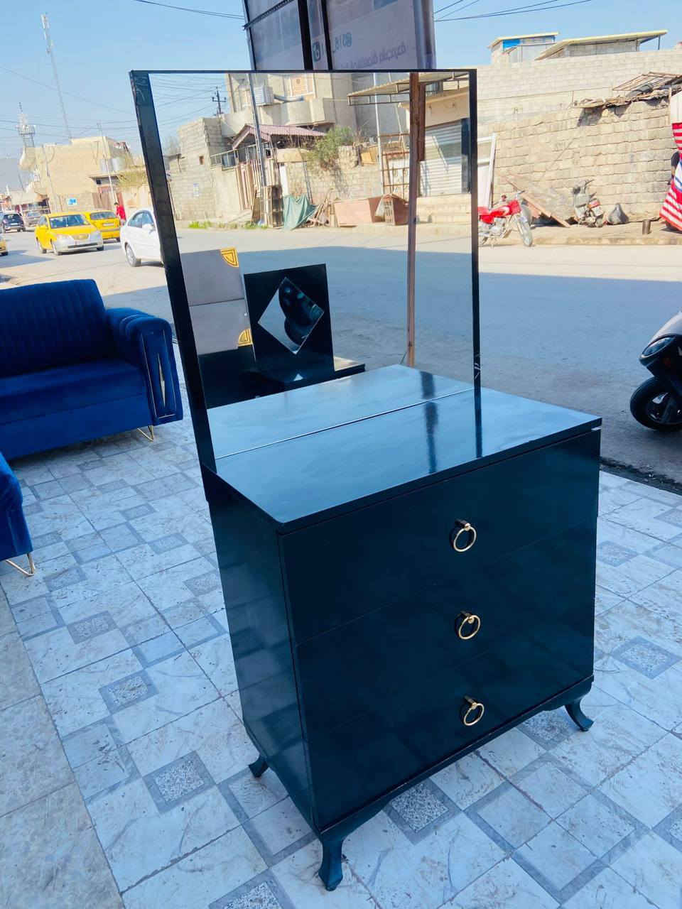 سلام عليكم لبيع غرفه نوم ابواب 5قطع كلش نظيفه ومرتبه سعرها 425 الف شد ونقل مجاني داخل الموصل 
موجود عدنا انواع غرف نوم تركية شراي خاص او اتصال ***********واتساب ***********
