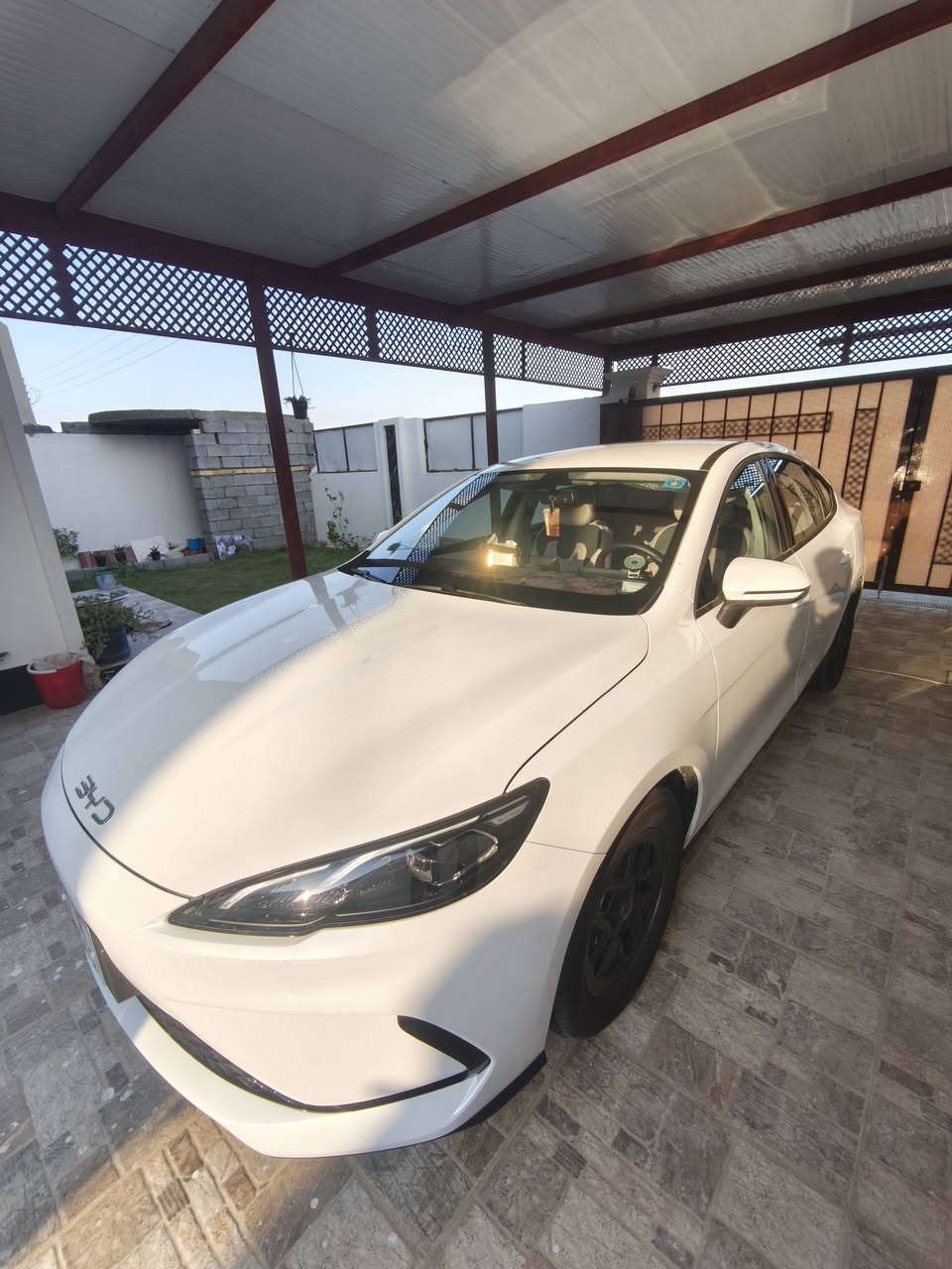 السلام عليكم 
سيل فايف للبيع
ابيض داخل ابيض ، ماشية 8 كلي
HEV 3 , EV 5 ، رقم بغداد باسمي تحويل ثاني يوم
وياها بورد شحن وشاحنة ومثلث وصدرية وفوم وهوك
مدوشمة وبيها سبير ويلكاب حجم ١٦ وجك وسبانة
بيها طخة بالدعامية الورة موضحة بالصورة 
الشاشة منصب عليها برامج وتطبيق ويز.
العنوان الانبار
السعر ١٢٤ ورقة
للاستفسار الاتصال على الرقم 
***********

