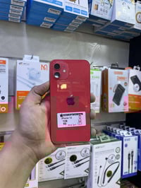 ايفون ١٢ • ١٢٨ • ضمان سنة