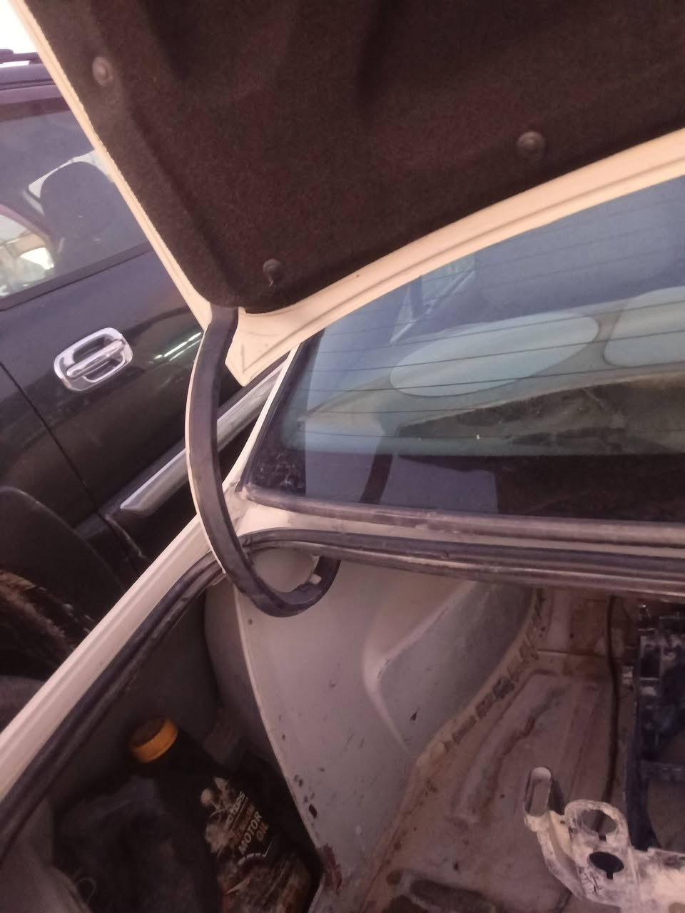 السلام عليكم من رخصت الادمن المحترم 
بيع فقط
 بيجو306
جاهزه من كلشي كابريتر
. كير عادي تحويل مباشر 
نصافه كدام عينك سعره 14 وبيه مجال بسيط 
  مكانه رمادي 7 كيلو 
الاتصال ***********
