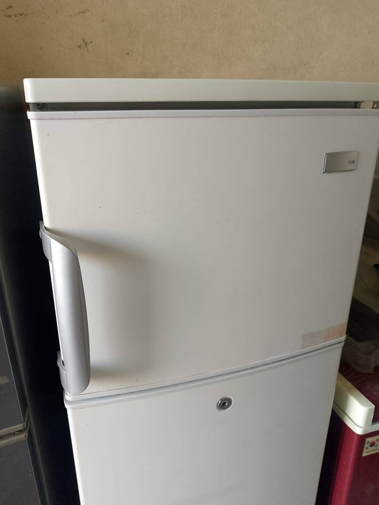 ثلاجات للبيع مدينه الصدر ***********
