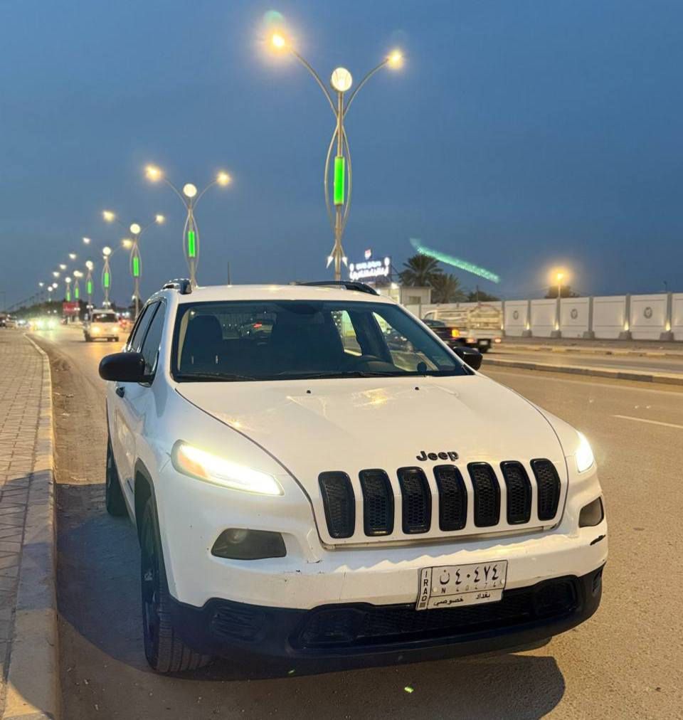 للبيع جيب بزون ٢٠١٧
وارد أمريكي بدون حادث 
مكينه /٢٤٠٠
رقمها /بغداد 
عنواني  الديوانية
السعر 120

***********
