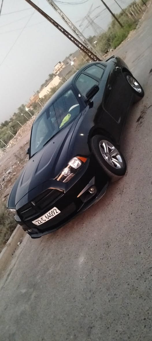 سلام عليكم جارجر موديل 12 خليجي جاملغ لخلفي اثر جراد مصبوغ
تبريد ثلج تخم تاير جديد حداديه جديده 
سعر 125 وبيه مجال الشراي مكاني بغداد 
اخوان اني ماقره اتصل عرقم ***********
