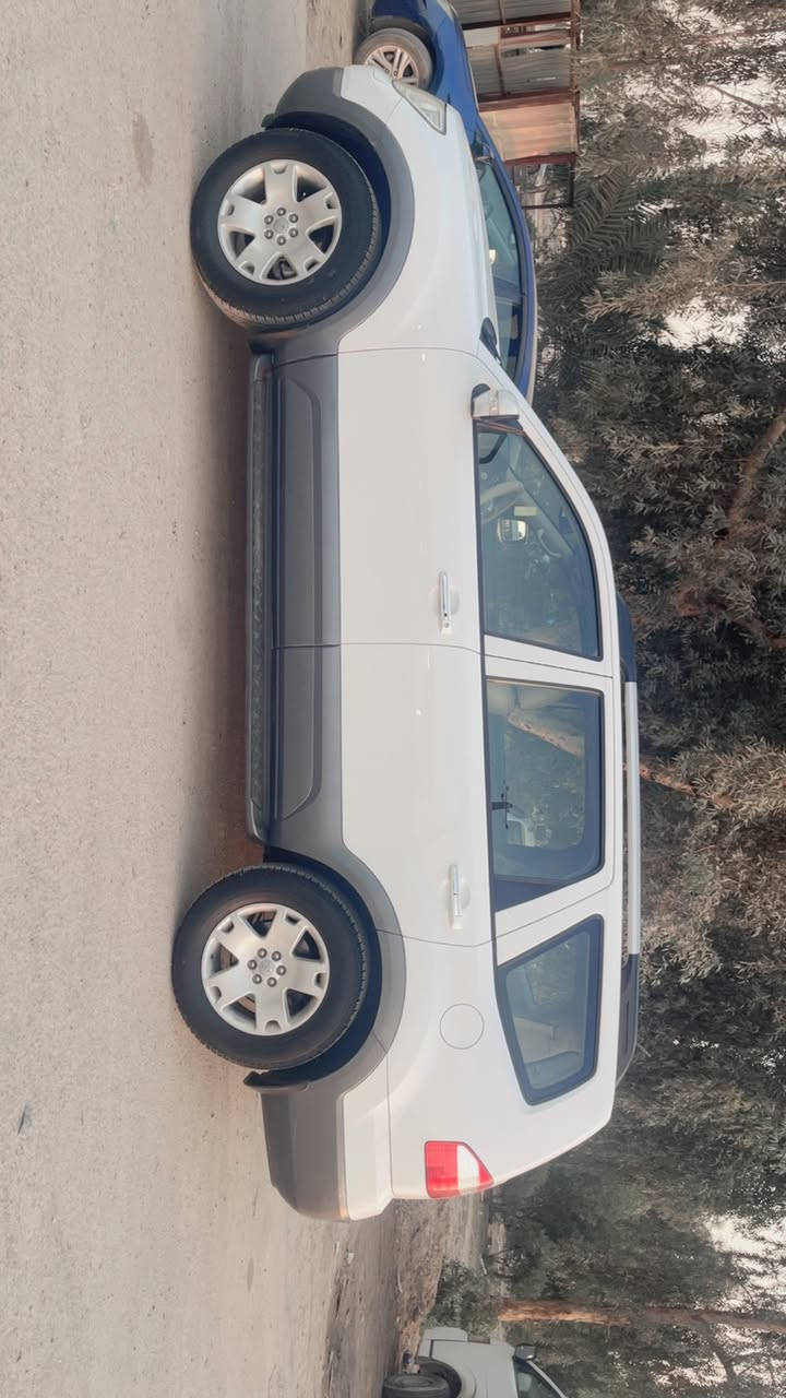 السلام عليكم
شبابنا الغالين 
للبيع او المراوس بشي اقل 
كيا موهافي خليجي
موديل 2014 رقم اربيل باسمي السنوية مكاني بغداد 
مكفولة كلهة من كلشي 
سيارة اعلى فئة بمواصفات الموهافي 
فول للاخير 
للاتصال ‭0786 741 8877‬ ابو انس
