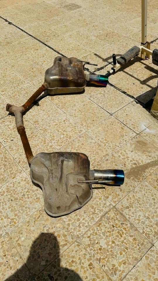السلام عليكم
عندي بعض الأغراض لترافيرس 23
كارت عبوة فيت بم تفصيخ اصلي
بك بلايت متحرك جهة السايق اصلي 
جامة خلفية
بطانة صندوك خلفي
تريشه نيكل صندوك خلفي 
جناح صندوك
صالنصات جيب وشد

قيم واخذ بما يرضي الله
*********** واتساب
