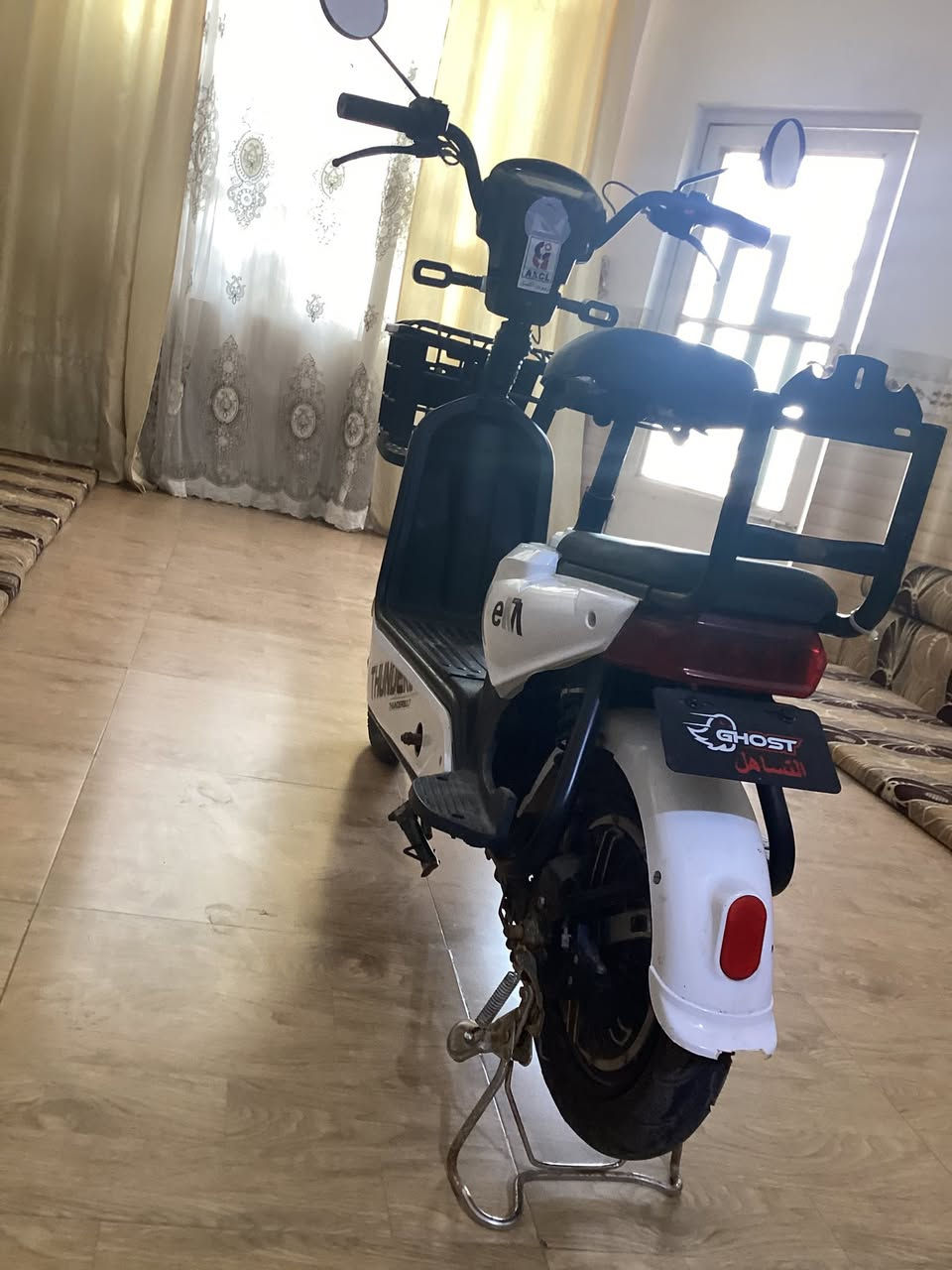 سلام عليكم دراجه شحن للبيع الدراجه كامله لايت أمامي لايت خلفي أشاير يمنه يسره 3سرعات شاحنه يشحن بس من ادوس بانزين التاير مايفتر مأعرف ليش شركه eM من معرض التساهل موديل 2024 السعر 130 شراي تعال خاص مفتوح الخاص مكان حي الغدير قرب سوك حي البعث


**إذا كنت صاحب هذا الإعلان وتريد حذفه لأي سبب، رجاءا أرسل رسالة إلى الدعم الفني**