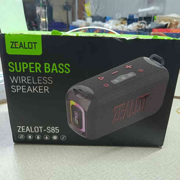 سماعة زيلوت 
اصليه
نقاء صوت خررافي 
صوت دمام
قيم واخذ 
***********
توصيل موجود لكل العراق
