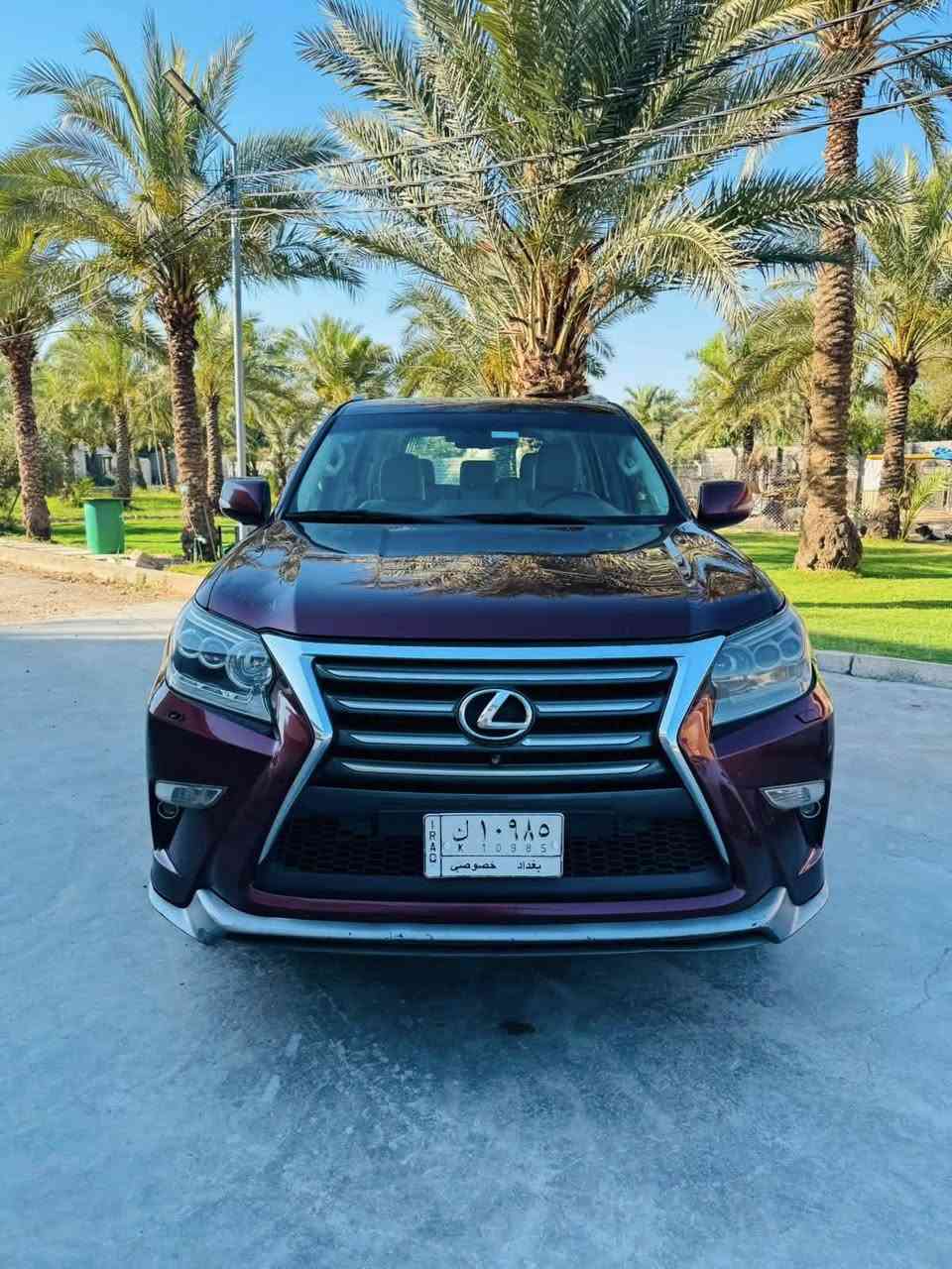 lexus gx 460
2014 
ماشية 237,000 
بدون صبغ 
بيها ضربه بطرف البنيد ما مصلحه
وبيها بارد بالباب الخلفية عكس السائق 
بيها شخوط وملاحظات بسيطة 
حساسات امامي خلفي 
كامرة خالفية امامية 
تحكمات سترين 
مري كهرباء 
كشنات  كهرباء خزن 3 وضعيات
مكان السيارة بغداد 
***********
