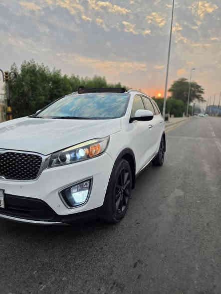 السلام عليكم كيا سورينتو 2016 خليجي فول مواصفات بانوراما كرسي كهرباء كراسي جلد مكينة 6 سلندر سبعه راكب ماشيه 100 الف السياره حيل نظيفه وجديده ومابيها اي نقص بيها صبغ بنيد وباب السايق فقط السعر 190 ورقه وبيها مجال قليل مكانها بغداد الشورجة للتواصل واتس اب او اتصال ***********.     ***********
