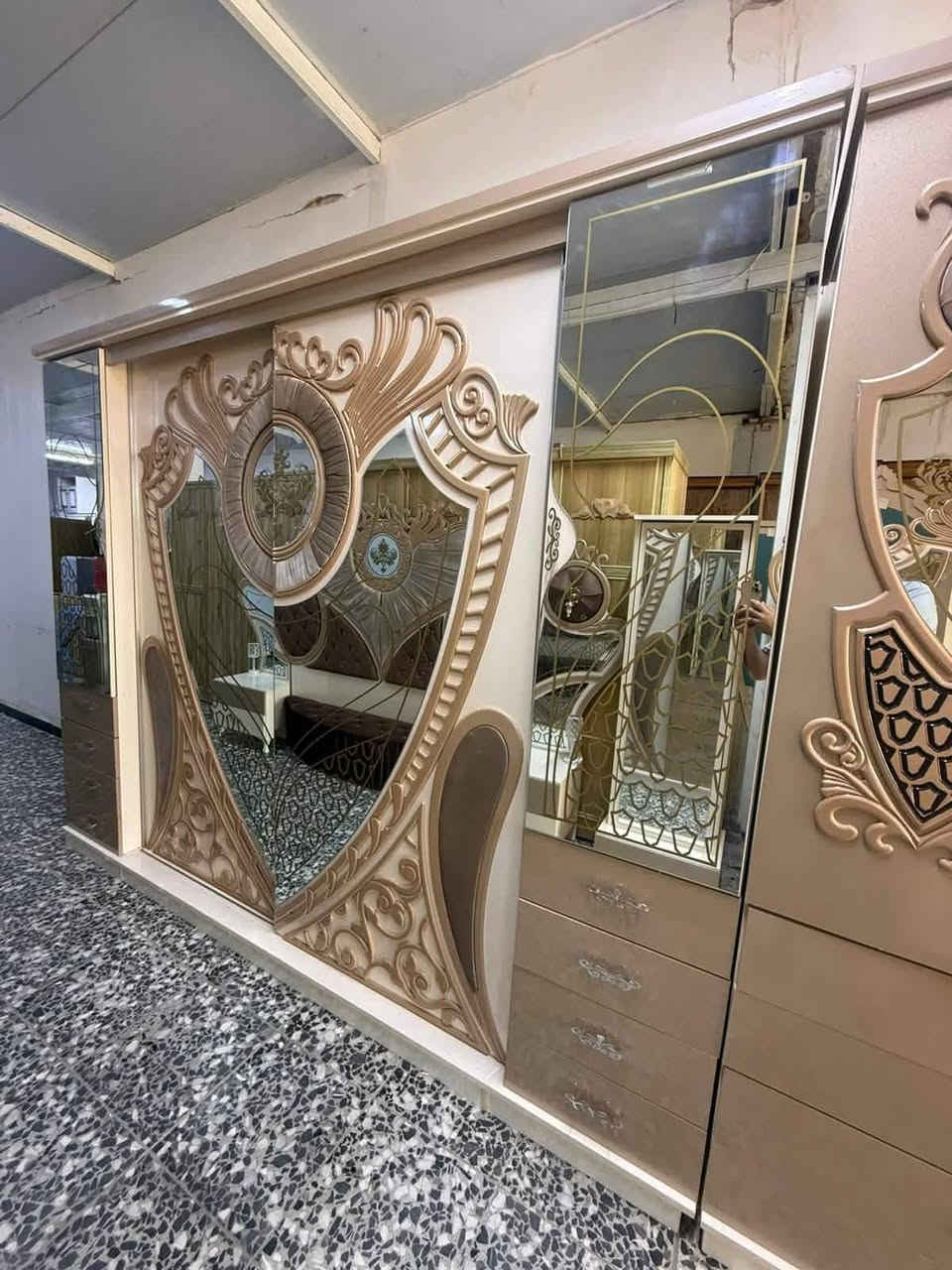 غرفه تركي مستعمل نضافه 85 
نضام سلايت كبير وأبواب صغير 
عدد القطع 9 بيه كنتور طفل اضافي 
السعر 800 قفل قفل


**إذا كنت صاحب هذا الإعلان وتريد حذفه لأي سبب، رجاءا أرسل رسالة إلى الدعم الفني**