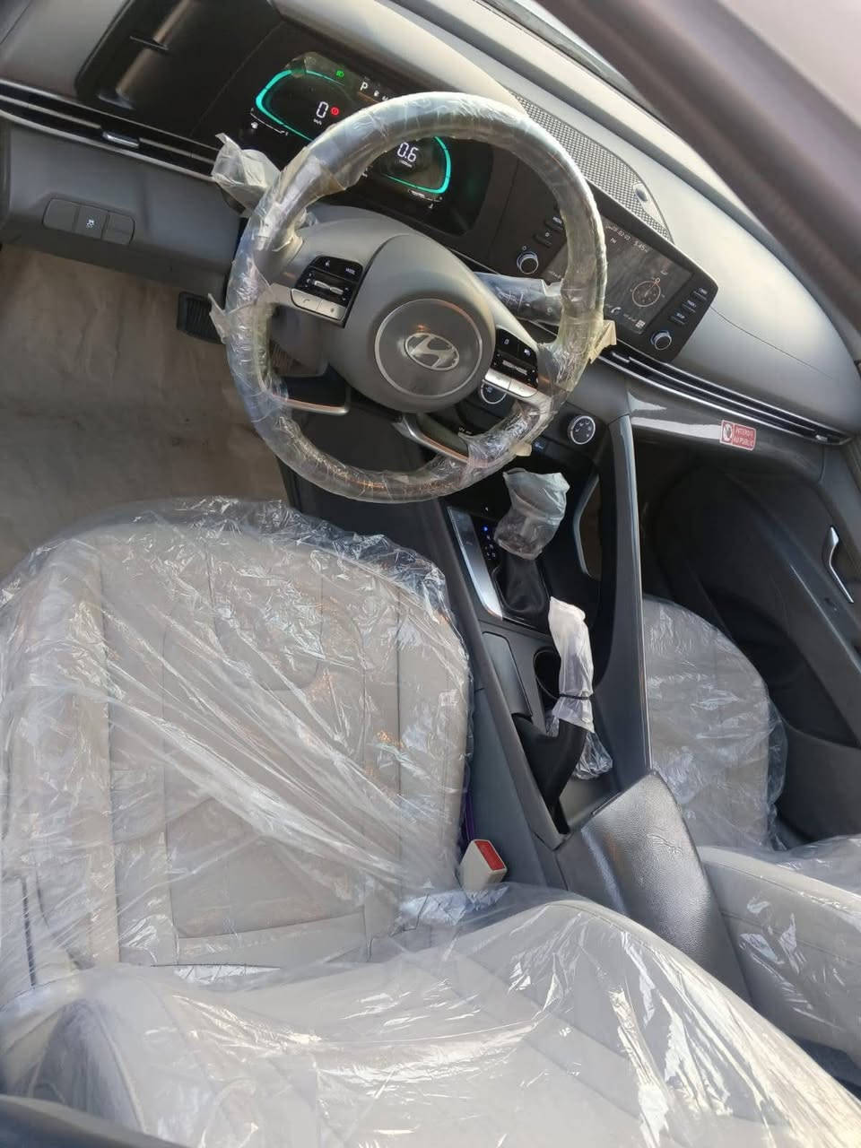 السلام عليكم

النترا للبيع 2024 خليجي 

محرك 2000 

السيارة فوول مواصفات 

السيارة مكفولة كفالة  عامه 
رقم بغداد 
ماشيه 21 الف 

للاتصال ***********

مكان السياره كربلاء
