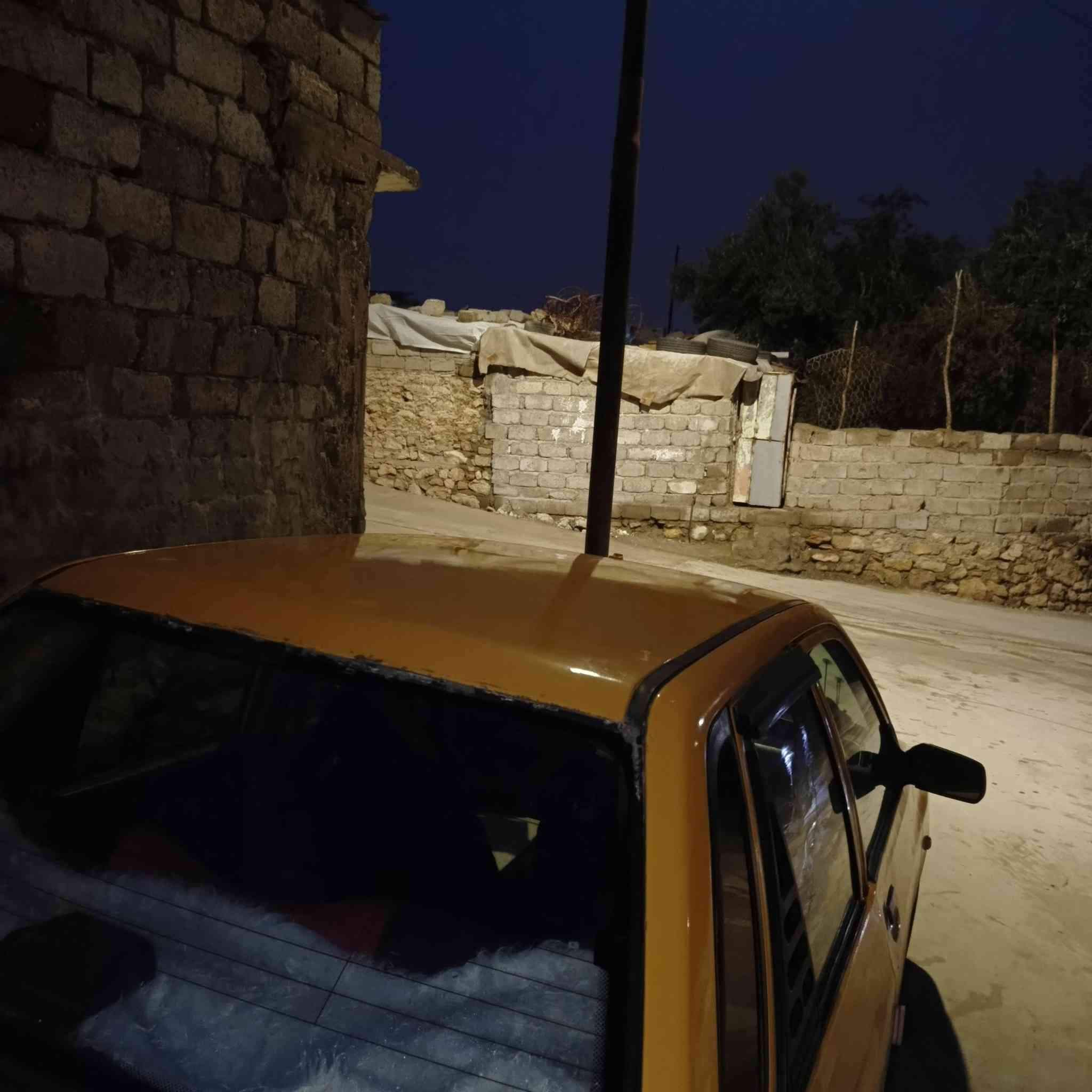 السلام عليكم

سايبة للبيع موديل 2009 المرغوب

مكينة + كير + شواصي شرط

داخل مغلف اسود و احمر
لايتات  بك لايتات جدد شغالة

شرط الوكالة والتحويل
رقم بغداد  الماني 

سنوية 27   صاحبها بالموصل

سيارة مرتبة

عليها هئية وغرامة وحسب الاتفاق  الهيئة والغرامة تريد صافي تريد  تنزل من السعر

سعر 25 وبيها مجال
رقم ***********
