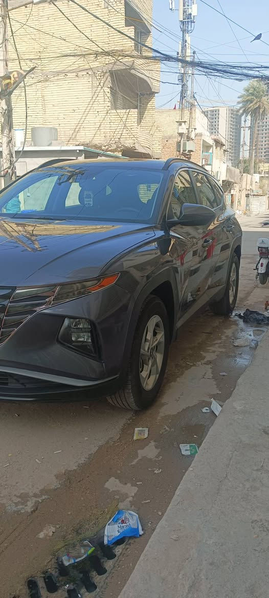 توسان موديل 2024 وارد امريكا فول مواصفات ما عدة الفتحة السيارة جاهزة وحلوه ماشية 35 قابل للزيادة رقم جديد دولي بسمي صور الحادث مرفوقة ورقم الشاصي مرفوق السعر 175 بيها مجال رقمي *********** بغداد ساحة اللقاء
