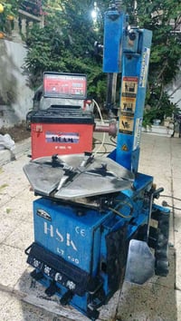 خالعه وبلنص مستعملات للبيع  وسعر مناسب  اذا تريدهن اتصل 785 355 3907