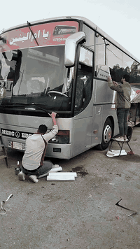 بسم الله الرحمن الرحيم سياره جديده بمعنى الكلمه للبيع فول رقم بغداد تبريد ابو الزعانف تخم تاير حداديه ستوني فاتح للستفسار الاتصال ***********
