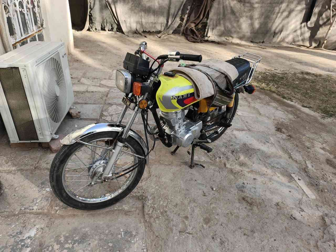 السلام عليكم دراجه لبيع نامه امتياز  مديل 2023دراجه نظيفه حلو محرك ما مفتوح الكهربايات كامله اوراق سكنر  السعر 525 بيه مجال مكان كربلاء الإبراهيمية الحسينيه وشراي يتصل ***********
