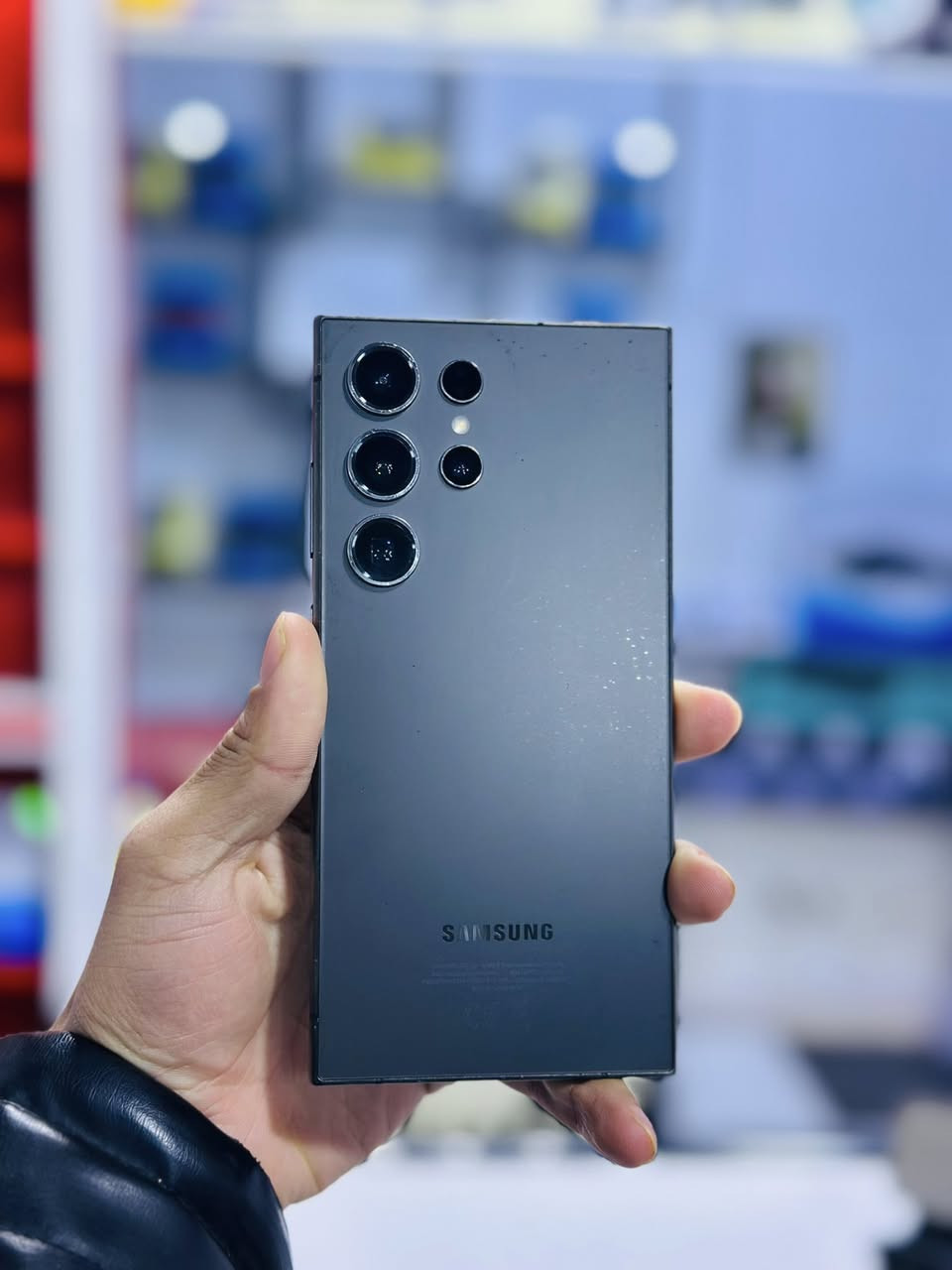 السلام عليكم متوفر:

♠️ألترا S24 ذاكرة 1 تيرا (1024) الجهاز داخل وكالة الجهاز مكفول وضمان✔️.

☑️***********☑️

☑️مركز سفن فون للهواتف النقالة☑️
