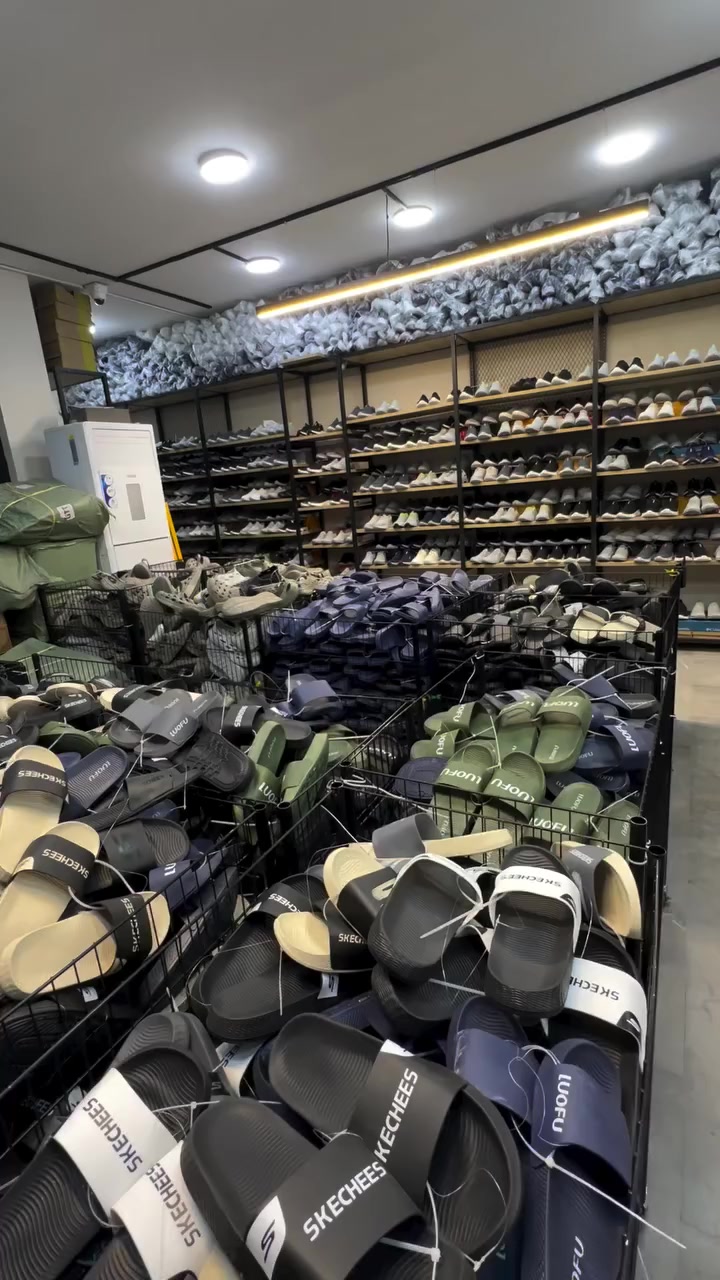 حياكم الله 
اقوى تخفيضات الموسم 
تستمر عروض يوم الجمعه 
الى اليوم السبت ( اخر ايام التخفيضات )
-----------------------
اوقات العمل خلال شهر رمضان المبارك 
من الساعة 11 صباحا الى الساعة 11 مساء 
مع العلم ساعة الافطار استراحة
—————————
عنوان  الفرع الثاني : بغداد- حي القادسية- الخدمي المقابل جامع ام الطبول - داخل فرع مدرسة الرجاء
ـــــــــــــــــــــــــــــــــــــــــــ
للاستفسار والاتصال : 6376
***********
***********
