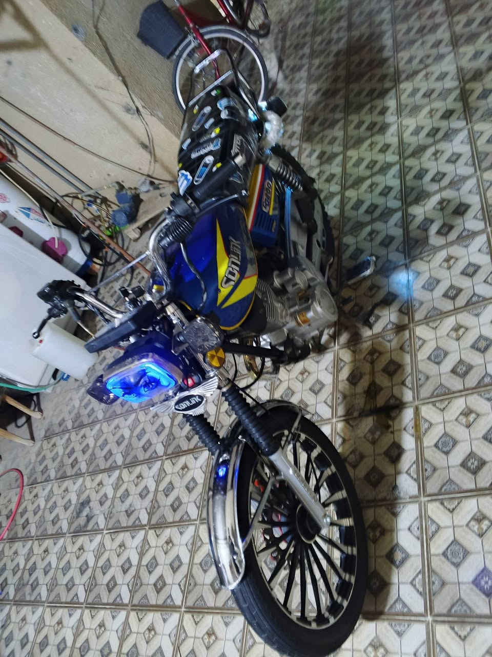 سلام عليكم دراجه سيفان 25 كفاله عامه مابيه اي نقص كهربائيات كله شغاله كامله سعره 750وبيه مجال للشراي مكاني ديالى بلدروز رقم ***********
