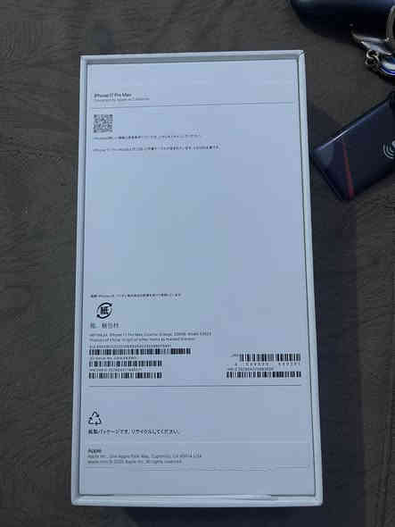 عيوني ايفون 17 برو ماكس  لون برتقالي شتريته اولا بارحه ممشحون ولا شحنه ايسم   🧡🧡ذاكره 256 بطاريه 100 عدت دورات صفر  مفتوح فقط كارتونه لسعر1،685قفل🔐🔐  للاستفسار ***********
