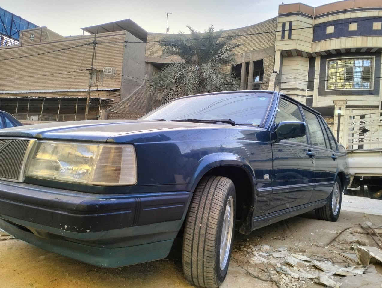 سلام عليكم فولفو زيتوني 940 مديل 1992 سنوية مجدده رقم دولي تبريد ثلج غرفه جلد جديده دشبول جديد كير ومكينه وحداديه وضفاير جدد سيارة جاهزة 
مكاني النجف الاشرف شارع المدينه
رقمي ***********
