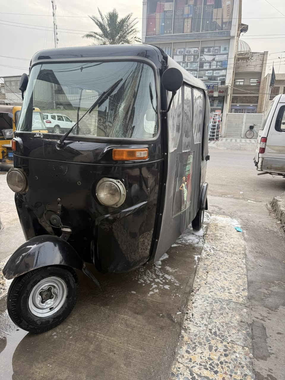 تكتك بجاج موديل 2020 مصبوغه عام وجاهزه وخير من الله دبلات مكينه تايرات كله جديد السعر 6500 العنوان بغداد جديده النعيريه رقم ***********
