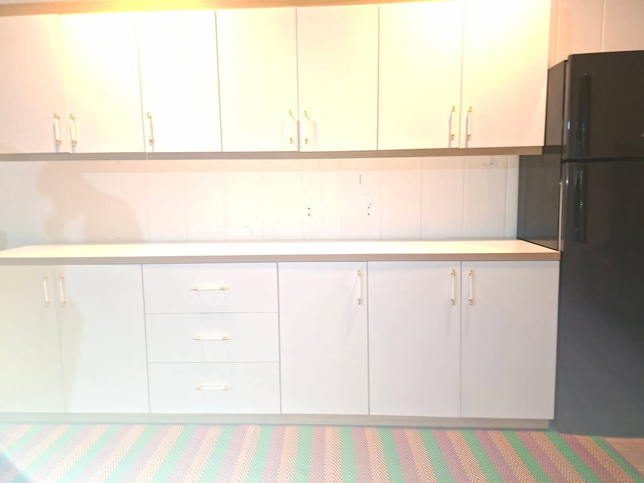 سلاو به ريزان كه وانته ركامل ئيم دي ئيف زور خاوينه سه روبن دريژي سي مه تره سنگه كه ي دوو مه ترونيوه بو فروشتن )(***********)شوين رانيه
