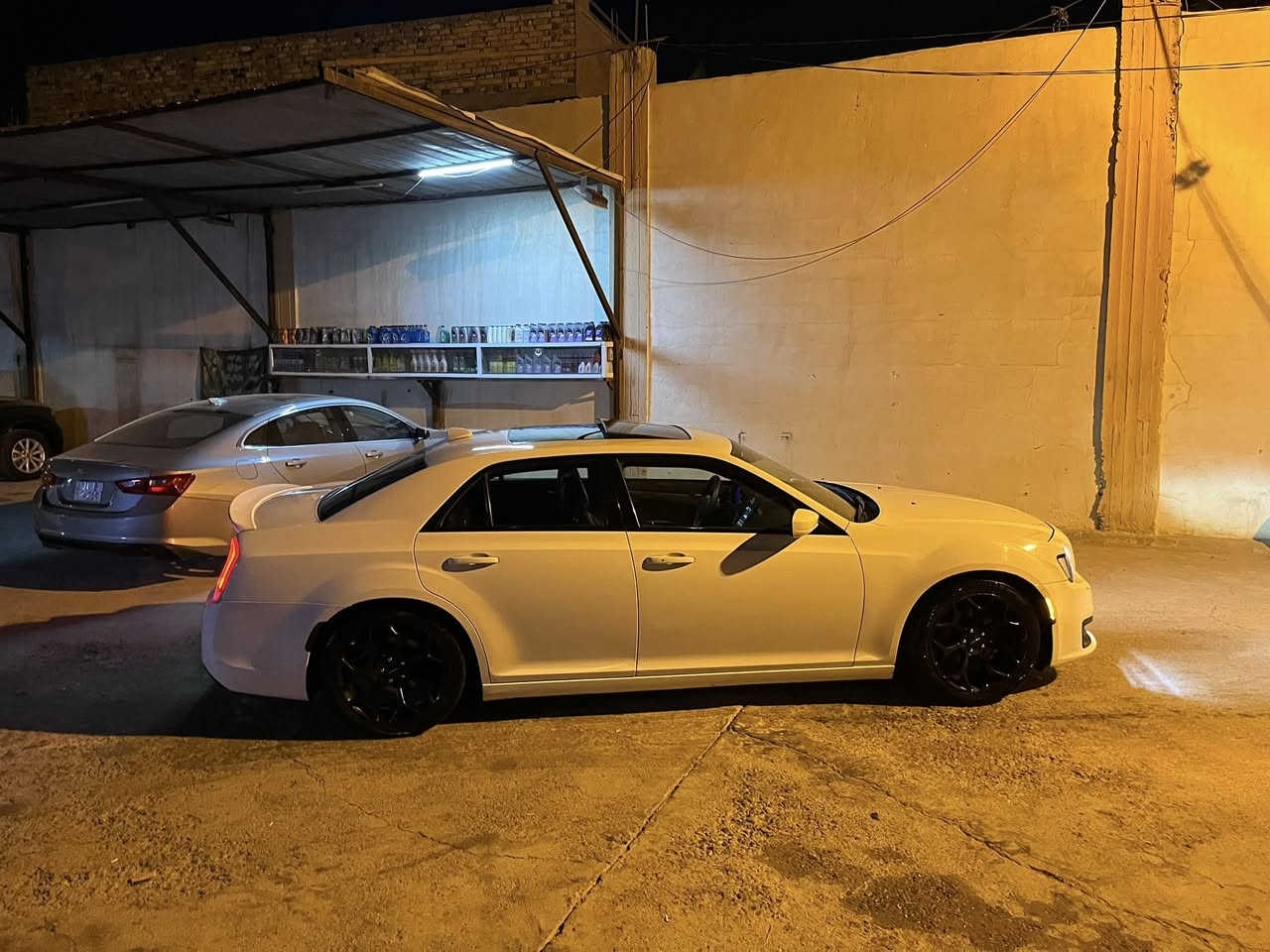 السلام عليكم
اوباما 2015 اصل كلين تايتل V6 3600
2 ويل رقم شمالي تحويل مباشر بدون نواقص وارد امريكي كلين بيها مكانين بارد فقط بسيط شفتات ستيرن شاشه جبيره تشغيل عن بعد جلد 
مكانها بابل شارع الجمعيه مركز مدينه 
سعرها 225 $
***********
