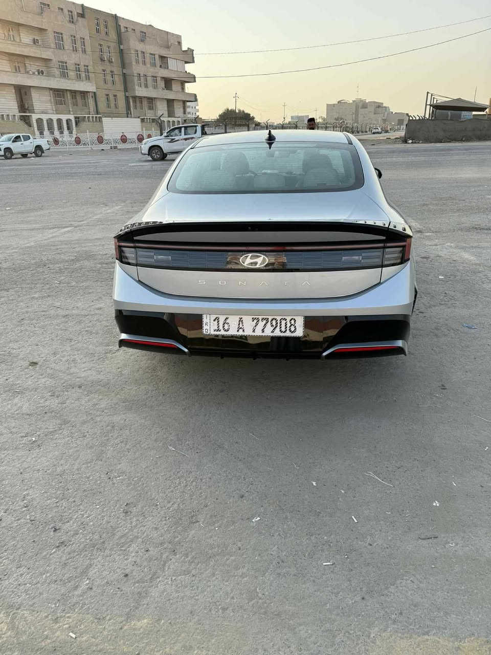 HYUNDAI SONATA 2024
🏁🏁🏁🏁🏁🏁🏁🏁🏁
⬜️◻️▫️⬜️◻️▫️⬜️
المسافة المقطوعة :18 الف
حجم المحرك :  2.5💪🏻
عدد الاسطوانات : ٤ سلندر
اللون : سلفر
🏁🏁🏁🏁🏁🏁🏁🏁🏁
⬜️◻️▫️⬜️◻️▫️⬜️
🚗🚗🚗🚗🚗🚗🚗
🚗🚗🚗🚗🚗🚗🚗
الإضافات :  
رادار أمامي 🚨
كرسي كهرباء ⚡️
بصمة تشغيل 👆🏻
نقطة عمياء 🧑‍🦯
تدفئة كراسي 🔥
تشغيل عن بعد  👆🏻
تحديد مسرب 🚧
إضاءة LED💡
شاشة تحكم لمس📺
اندرويد اوتو🤖
ابل كار بلاي🍏
خرائط 🗺️🧭
دخول ذكي🚪
جاهزة من كلشي ولابرغي ذب
والعديد من المواصفات الاخرى 
الضرر فقط بارد بسيط كلين السياره 
بدون تبديل بدون دواخل 
مرقم شهداء قادسية وكالة عامة بسيارة 
السعر 215$
صور الحادث بالمنشور 
المكان الدوانية ***********
