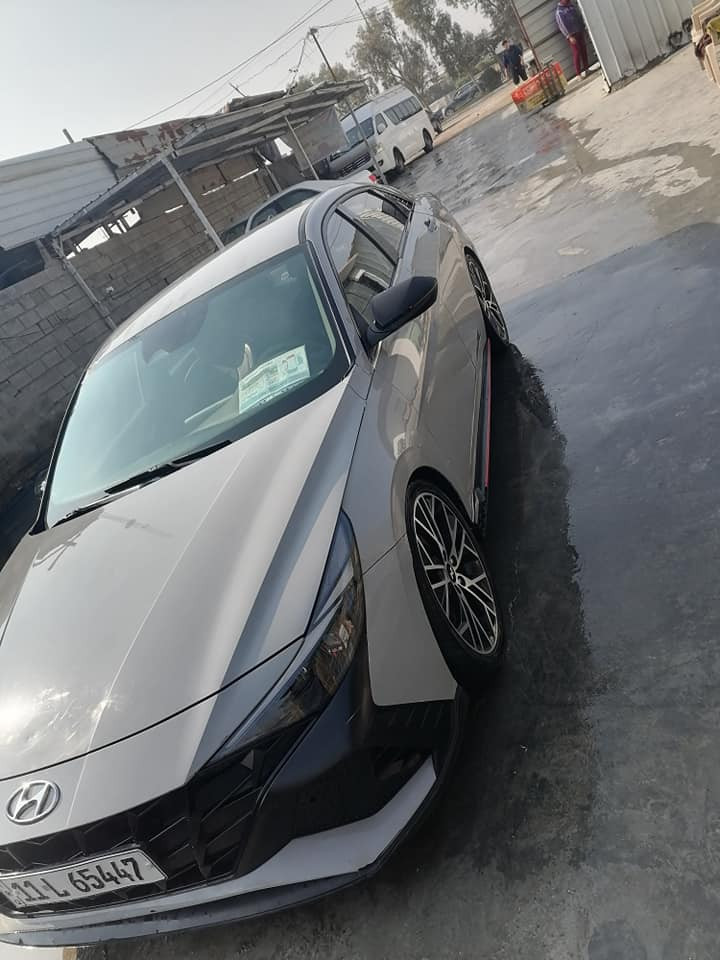 السلام عليكم هونداي النترا موديل ٢٢ رقم بغداد مشروع وطني سنوية ل ٢٨ سياره جديده فول عده الفتحه سياره كير محرك حداديه تبريد تخم تاير جديد ساره بيهه صبغ جاملغ خلفي وقبق جنطه وبيهه بابين كلير سياره جديده وجاهزه من كلشي السعر ١٣٥ وبيهه مجال مكاني بابل مسيب رقمي ***********
