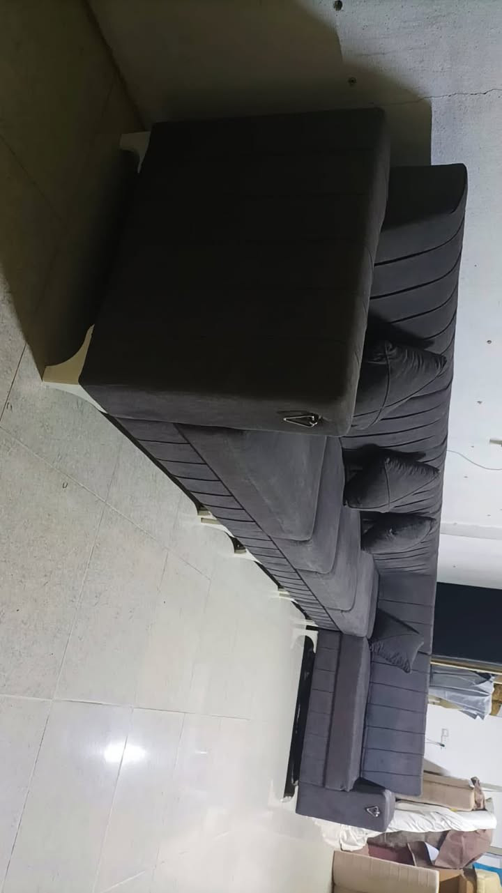 يالله تم وصول حاويه تخامه شرط النظافه 

العنوان الخضر وعندي خدمه توصيل 
استفسار اكثر مراسله الصفحه او الاتصال 
*********** واتس
