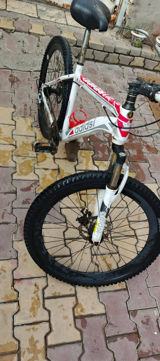 بيسكل ياباني نضيف حجم 26السعر 45 
العنوان بغداد الحسينية مال الراشدية


**إذا كنت صاحب هذا الإعلان وتريد حذفه لأي سبب، رجاءا أرسل رسالة إلى الدعم الفني**