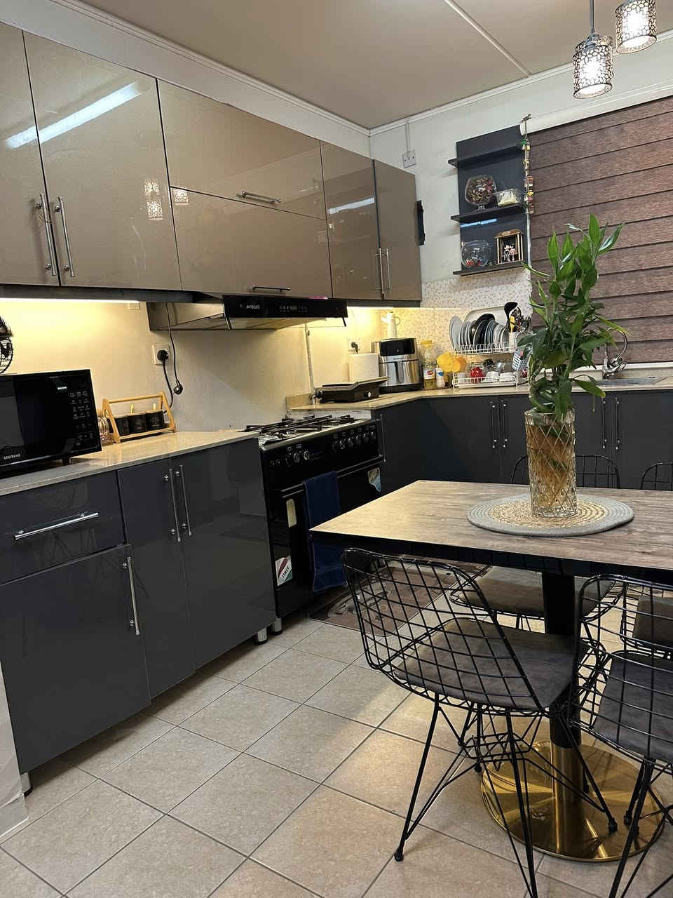 للبيع


**إذا كنت صاحب هذا الإعلان وتريد حذفه لأي سبب، رجاءا أرسل رسالة إلى الدعم الفني**