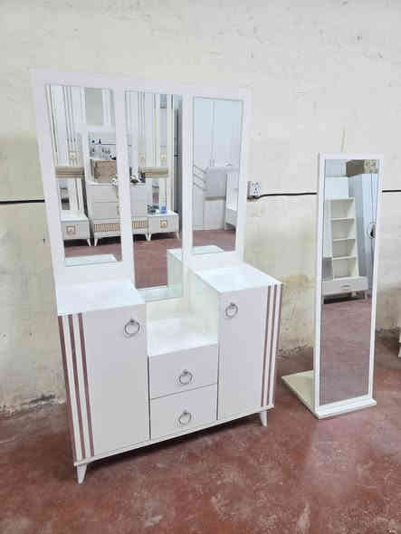 غرفه ترڪي مستخدم 💗
نضام ابواب💗
القطع 8💗
نضافه 95💯💗
السعر  750قفل 💗
مع شد🪛 ونقل 🚚  مجاني💯💯💯
***********
