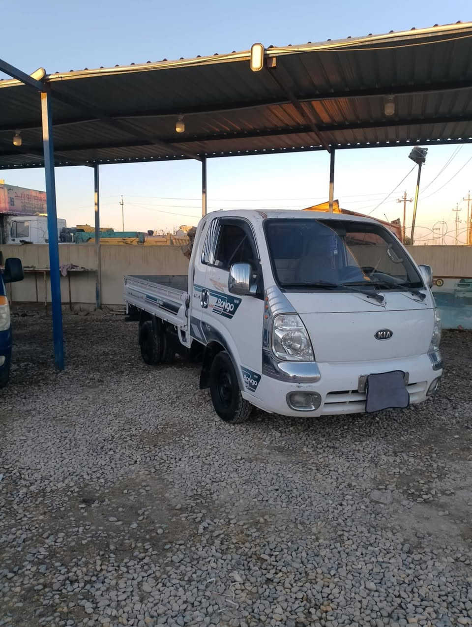 سلام عليكم كيه نثيه موديل 2012 مكانه ناصريه مركز بيع او مراوس بكيه حسب الاتفاق  سياره كفاله عامه  مكينه و گير و حداديه وشاصي و رقم شاصي تحويل ثاني يوم 
سياره جاهز اي نقص مابيه  السعر وتفاصيل عله رقم ***********
