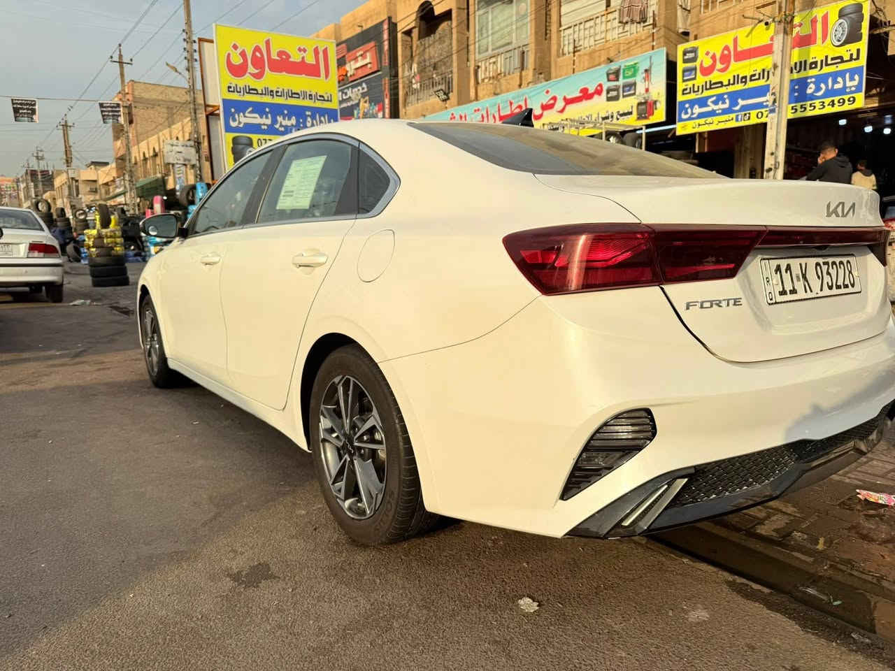 السلام عليكم
كيا فورتي ٢٠٢٣للبيع اومراوس حسب القناعه حادثه 

باب وجاملغ حادث بسيط بدون دواخل حادثه سطحي 

تبديل بس جاملغ امامي والباب مصلح نفسه بجم كبس ماشيه ٣٧ لدامامي كشنات وستيرن تدفه شاشه وكامره 

دواره رادارت جانبيه واماميه بعد بيه مواصفات رقم بغداد

تبريد قطعتين شاحن وايرليكس 

السعر ١٦٣وبيه مجال شي قليل حك الجيه مكان السياره بغداد البياع ***********
