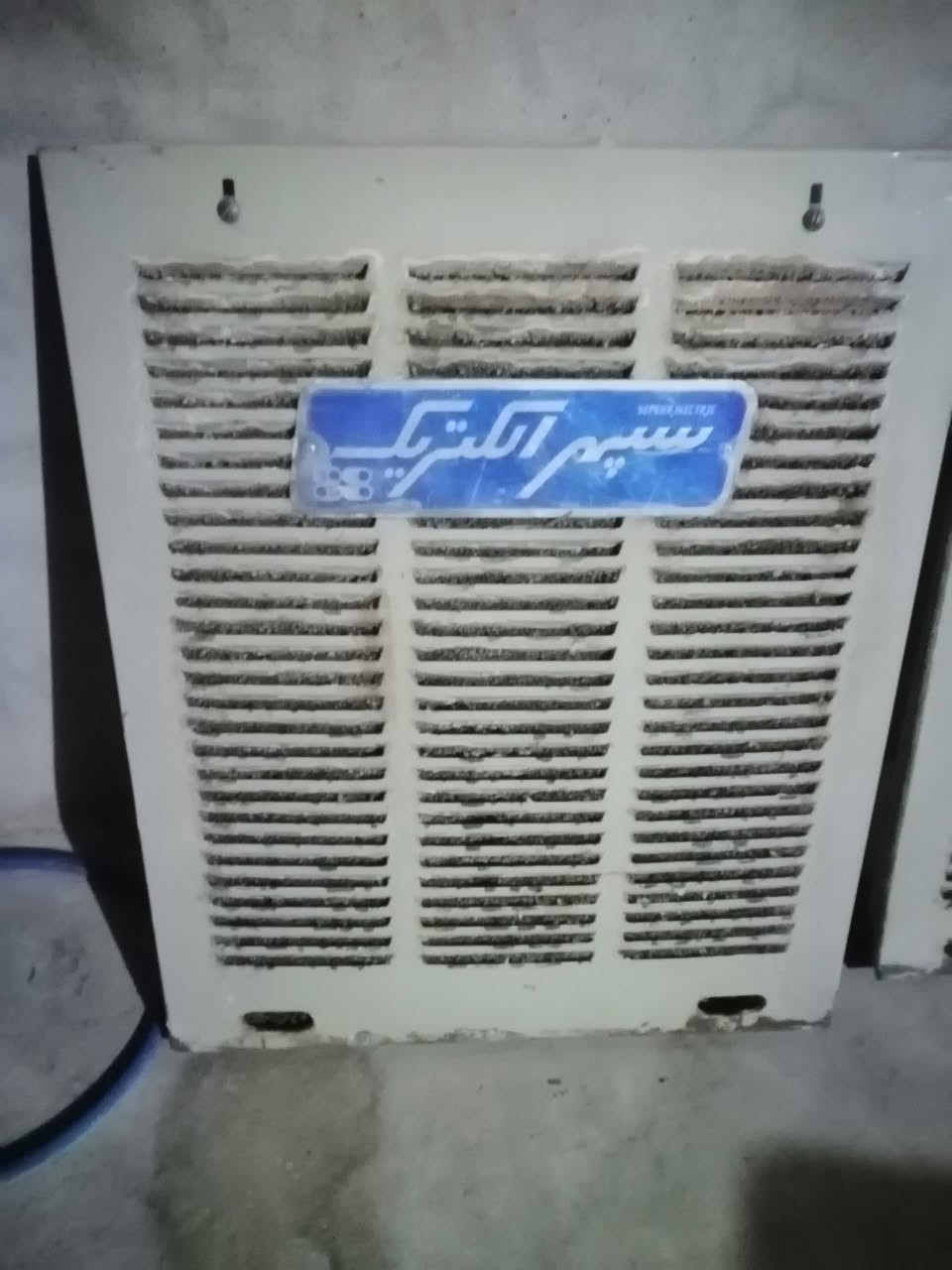 مبرده سوبر الكترك حجم ٢ ونص
ماطور بلادي سرعتين
كامله شرط الشغل والنظافة
١٢٥ الف بيها مجال قليل
الشراي يجي خاص او الاتصال
***********
