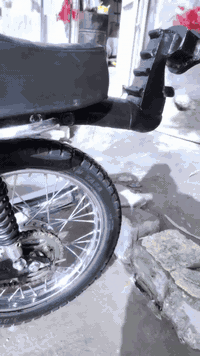 اربعه كير حربي للبيع اصولي وكيل الربيعي شاصي مديل 21 تعمير 25 محرك رابيدو مفتوحه فقط ولفات اصليه انتنس شلعه ومعدل فول دراجه اي نقص مابيه سعر 775 وبيه مجال مكاني نجف شارع المدينه الرقم ***********
