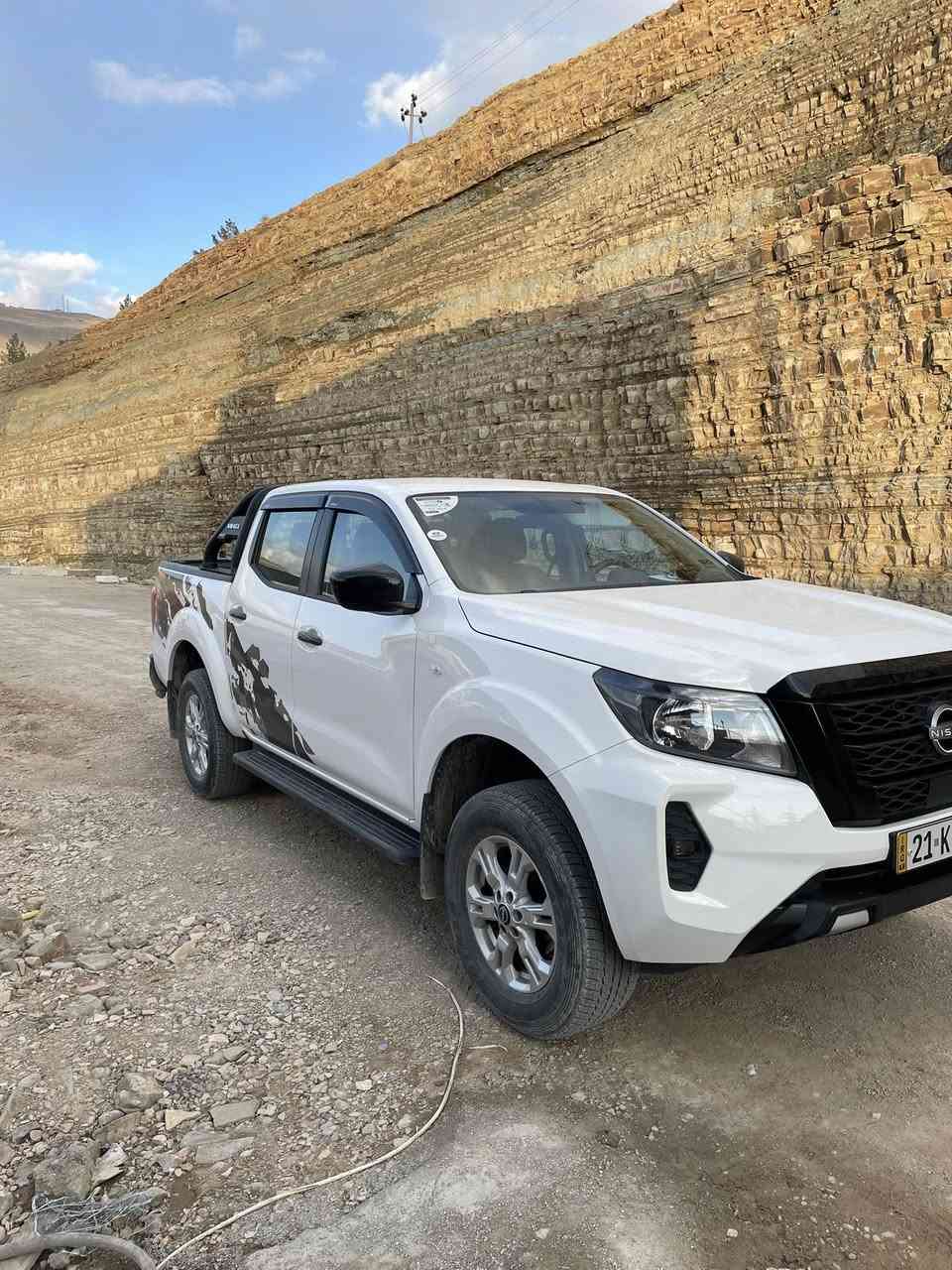 نيسان نافارا ٢٠٢٤   SE

ماشى ٢٤٠٠٠كم 

سعرها ١٩٥ و مجال بسيط

*********** whats app
