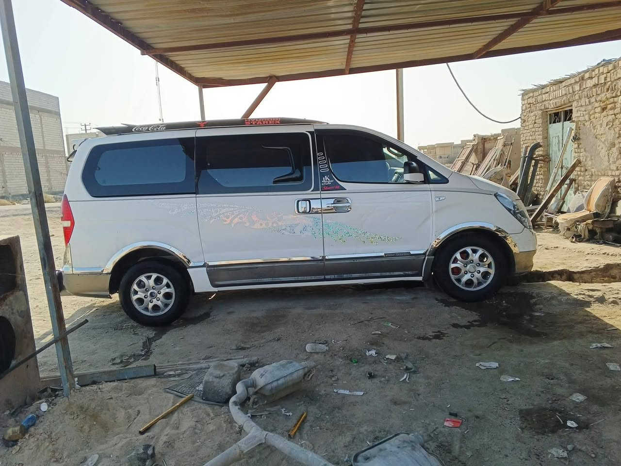 السلام عليكم ستاركس 2008 رقم قادسيه دولي مفتوح ومحور مسكر كير اوتوماتيك مصفره هيئه وغرامات سنويه لل 2031 كفاله عامه ماعده جاملغ تبديل فقط الباقي كفاله گير ومحرك وحداديه تخم تاير دوشمه كهربائيات كله عشرط العنوان السماوه السعر 127 وبيه مجال الاتصال عرقم ***********
