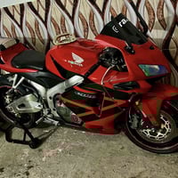 دراجه للبيع RR 600 موديل 2006 دراجه كفراتهه شخط ما بيهه دراجه عارضهه28...