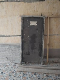 باب خشب • للبيع