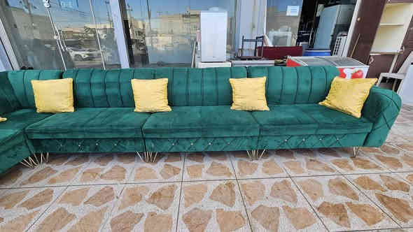 ديوان نظيف 9 نفر السعر 115 الف العنوان دوميز شارع الكامب يم ملعب القوس للتواصل كورك واتس فايبر ***********
