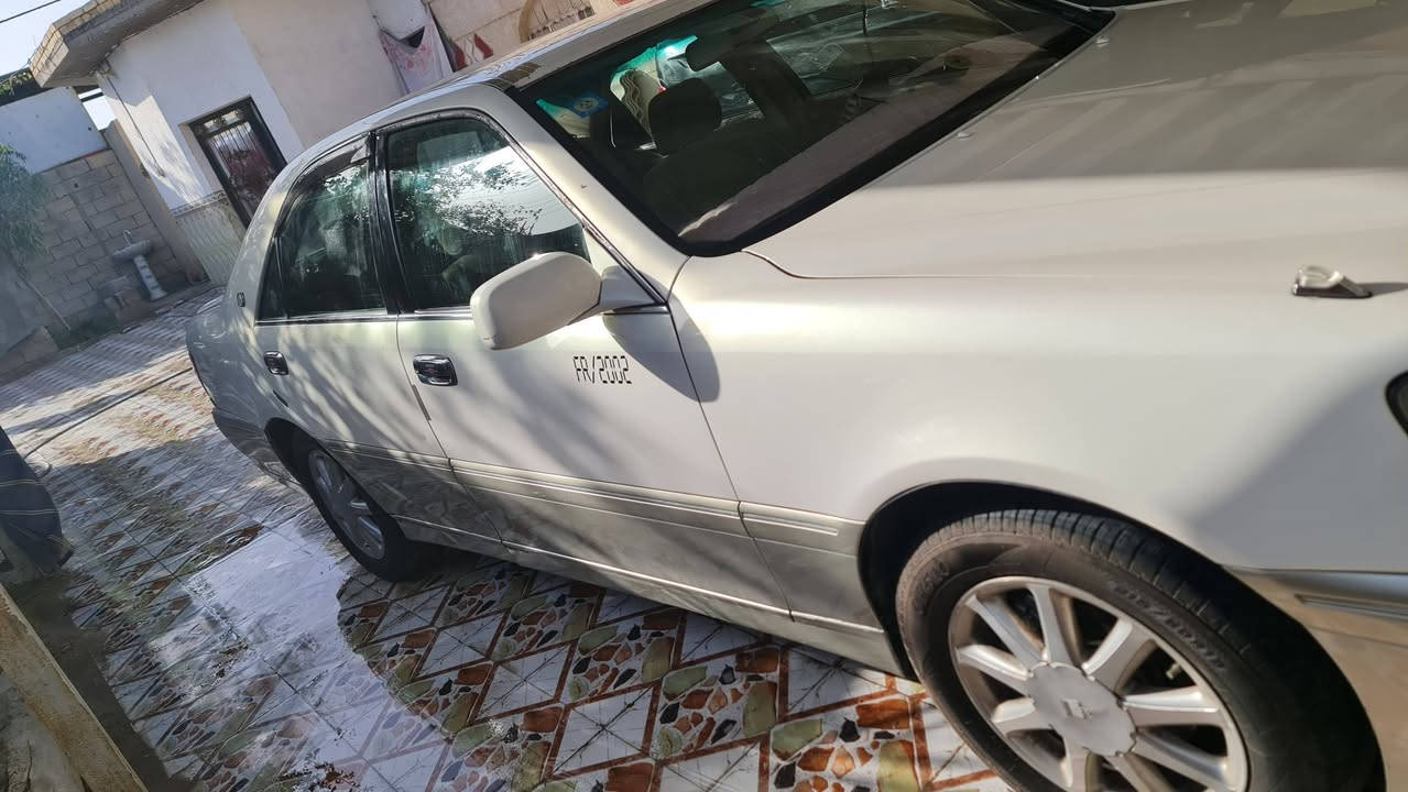 سلام عليكم 

ملكة جنون موديل 2003  

رقم بصرة انكليزي الجديد (شرط التحويل)

مكينة vvti 2500 ام الكلاص الابيض (مكينة جديدة وارد يابان شادهه على ايدي ماشي عليهه تقريبا  8 الاف ) 

حدادة + تايرات جدد ايضا .. 

تبريد منظومة جديدة بالكامل (كومبريسر + الراديتر الامامية + فابريتة + غاز فرنسي الاصلي ) 

السيارة اكفلهه من الاصوليات ونقل الجثة والكص . 

بيهه ضربة بالجاملغ الامامي جهة السايق وبيهه اماكن صبغ .

السعر 118 $

المكان / البصرة / ابي الخصيب 

للأستفسار الاتصال على الرقم : *********** 
متوفر واتساب .
