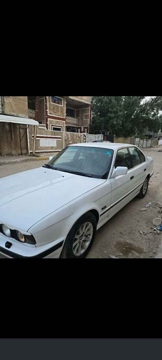 سلام عليكم بي ام 525 مديل 89  رقم بغداد بسمي سياره كامله من كلشي نقص بس تبريد  مصبوغه حزام جماليه كير اتو محرك مفتوح السعر 53
مكاني بغداد الشعب موبايل ‏‪***********‬‏
